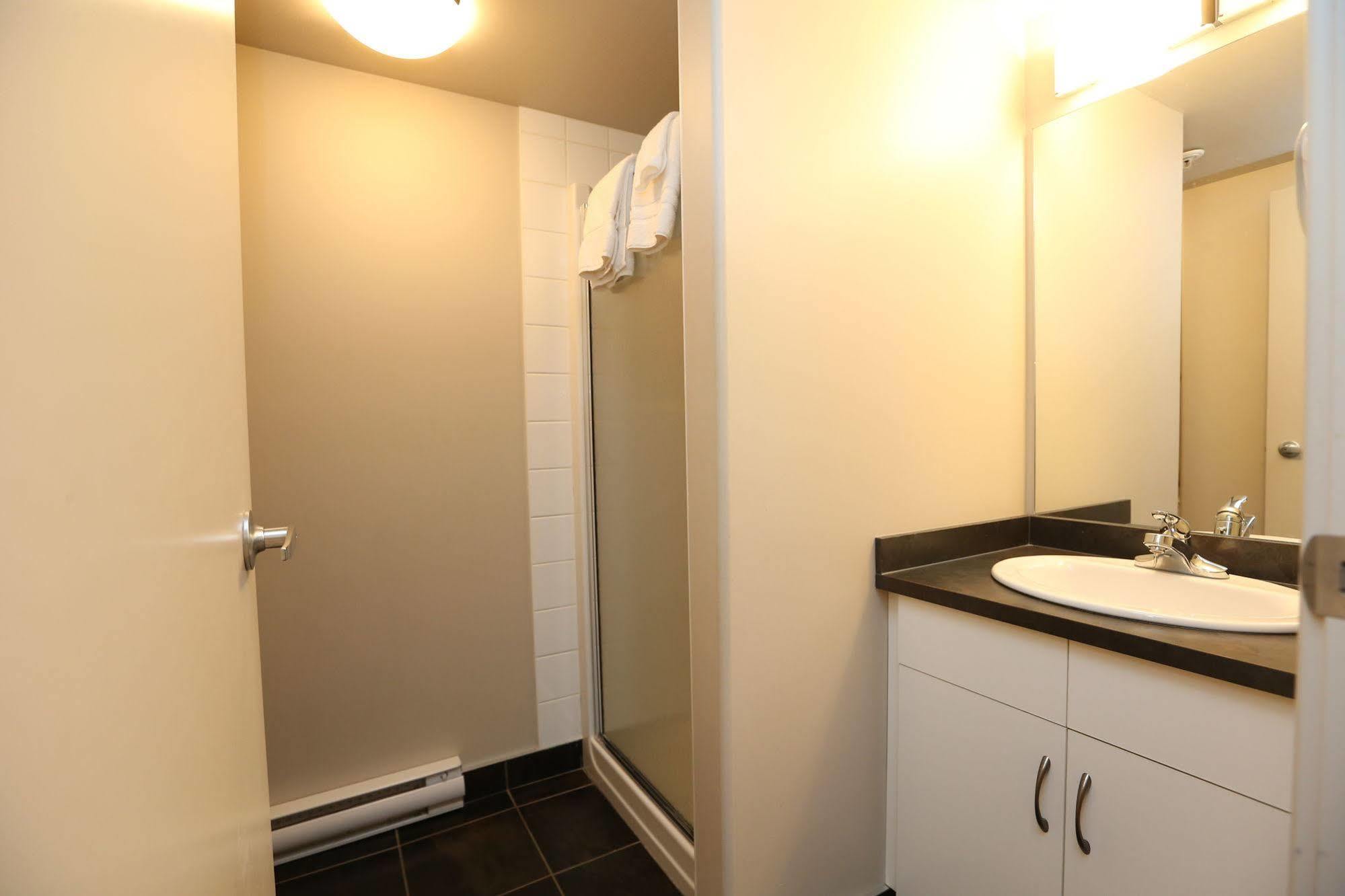 Platinum Residences Fort Mcmurray Ngoại thất bức ảnh